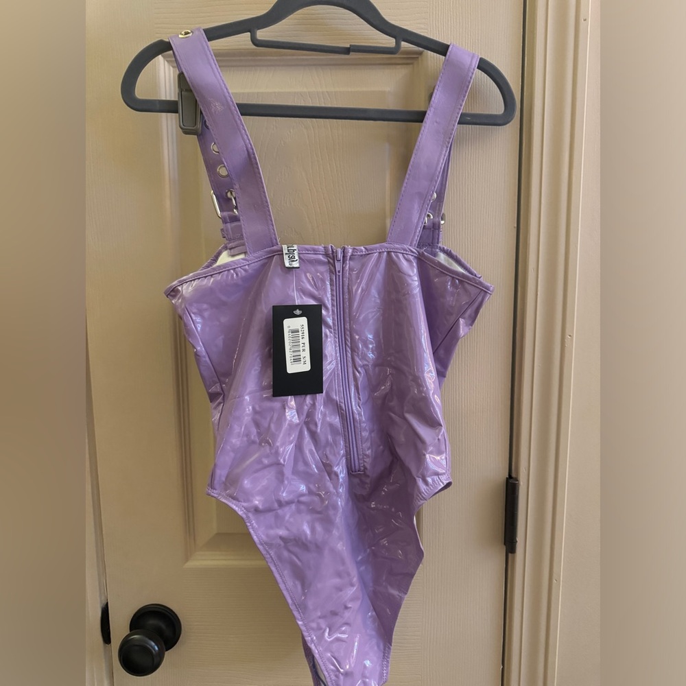 Forplay Costume - Picture 2 of 7